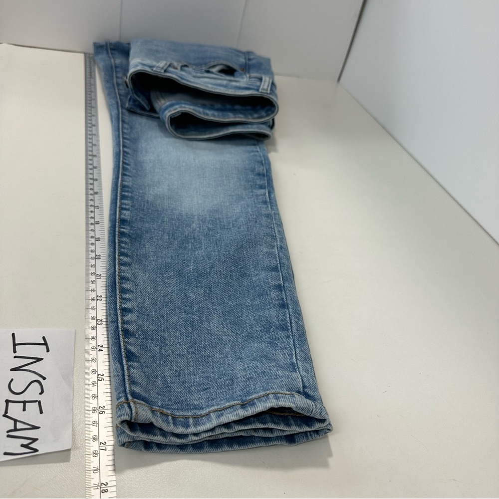OLD NAVY Stonewash Jeans Sz 2 Extra Stretch High Rise O.G. Straight Butt… - Picture 13 of 16